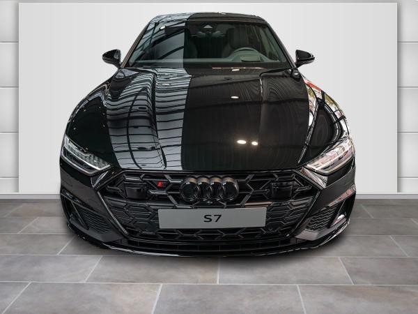 Audi S7